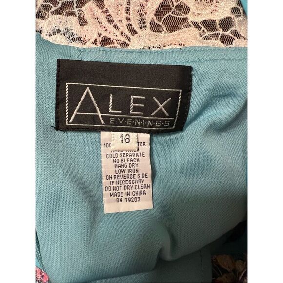 Alex Evenings lace and sequin dress, size 16 - Picture 8 of 8